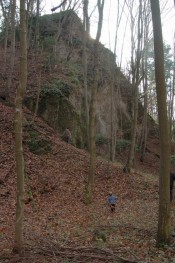 Diesen Felsen haben wir erstiegen - links führte ein steiles Wegerl hinauf