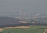 Kohlekraftwerk Dürnrohr und links hinten im Dunst Zwentendorf
